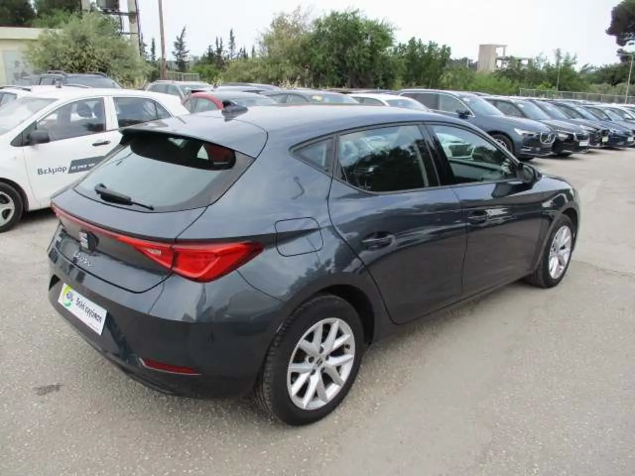 https://cdn.autoq.gr/websites/stock-center.gr/images/vehicles/seat-leon-5-hronia-eggyisi-business-10-tsi-110hp-gkri-2020/img_6068.jpg