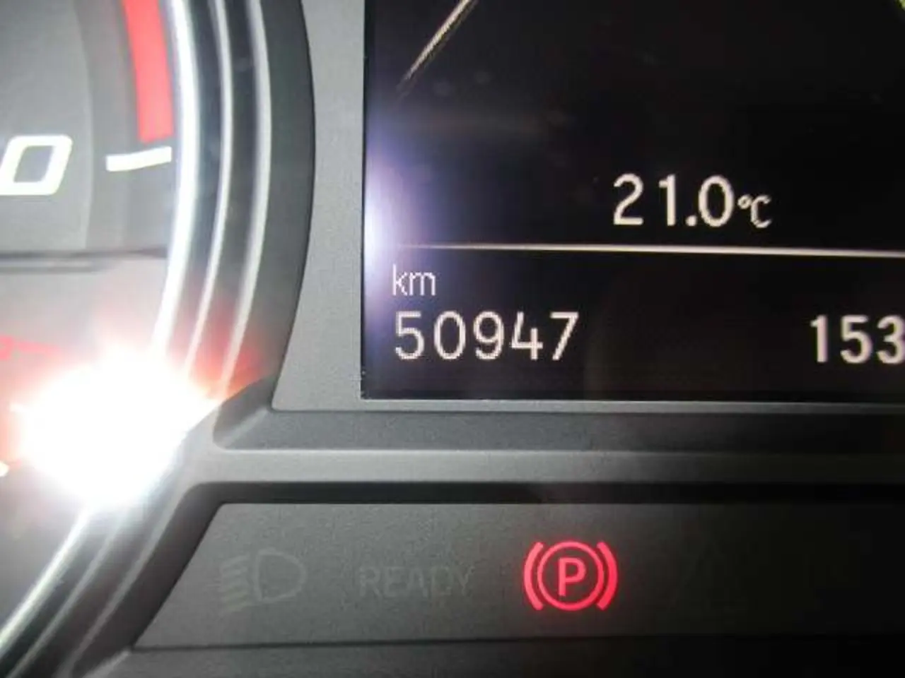 https://cdn.autoq.gr/websites/stock-center.gr/images/vehicles/seat-leon-5-hronia-eggyisi-business-10-tsi-110hp-gkri-2020/img_6072.jpg