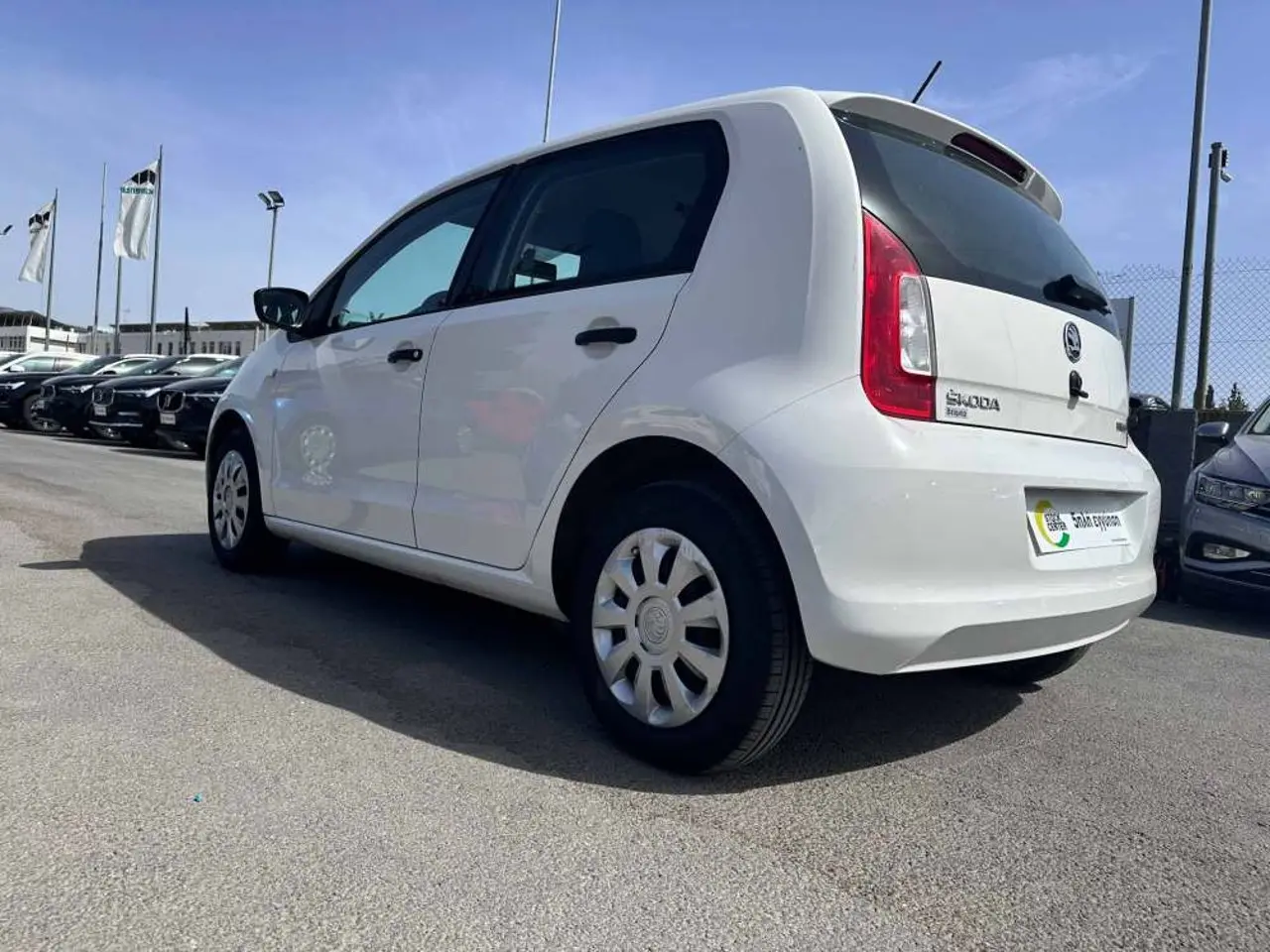 https://cdn.autoq.gr/websites/stock-center.gr/images/vehicles/skoda-citigo-5-xronia-eggyisi-active-aspro-2018/img_7135.jpg