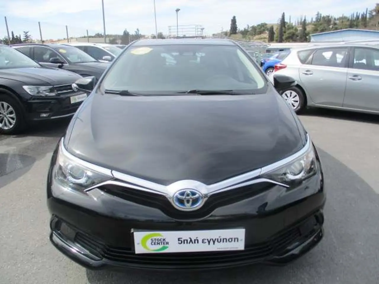 Toyota Auris - View 2