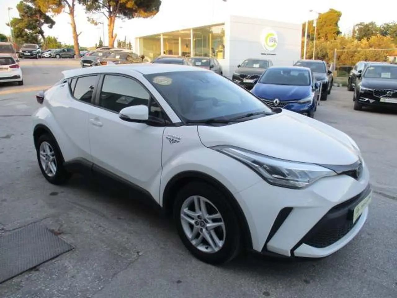 Toyota C-HR - View 1