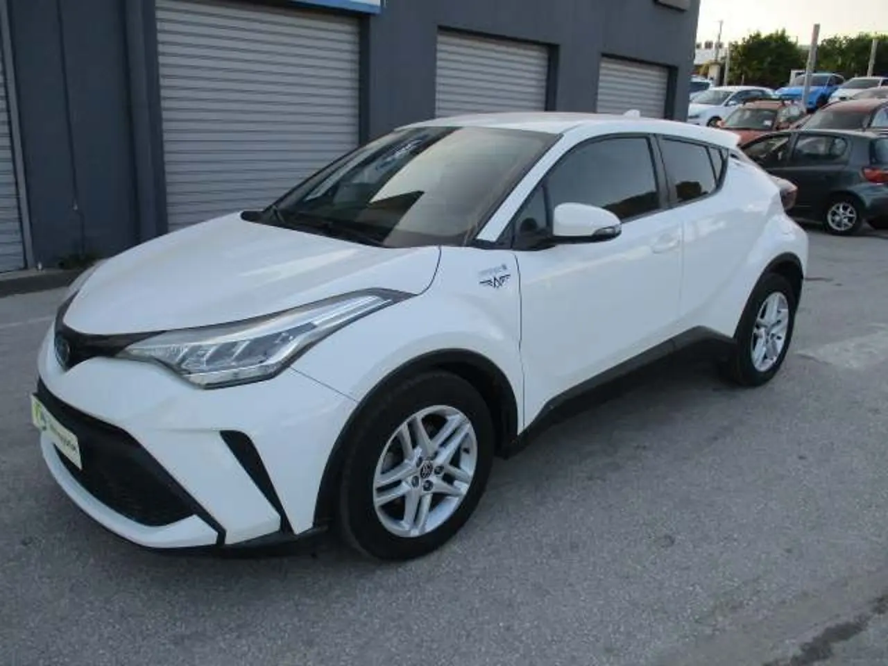 Toyota C-HR - View 3
