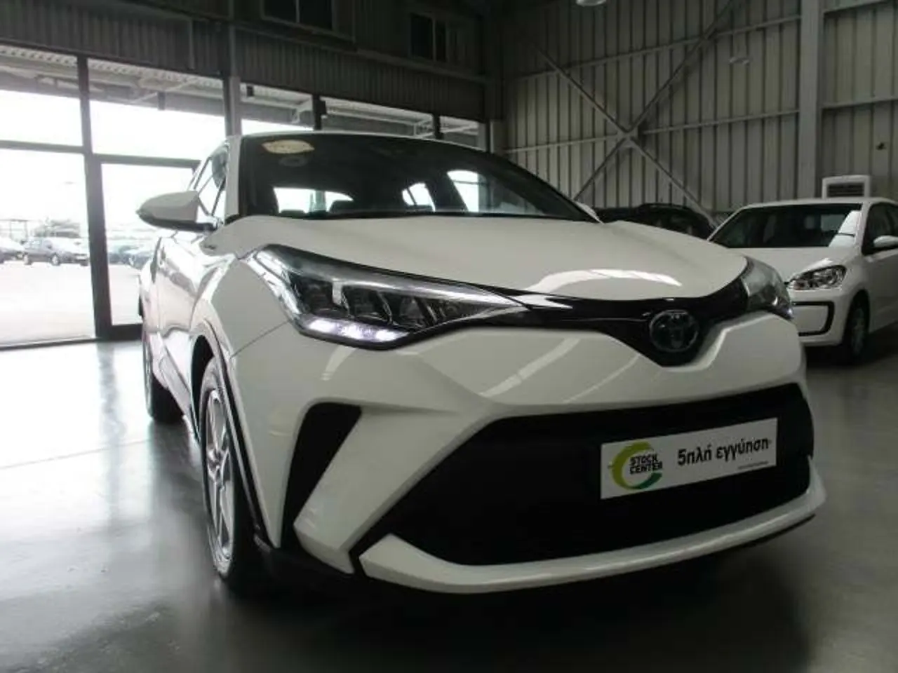 Toyota C-HR - View 1