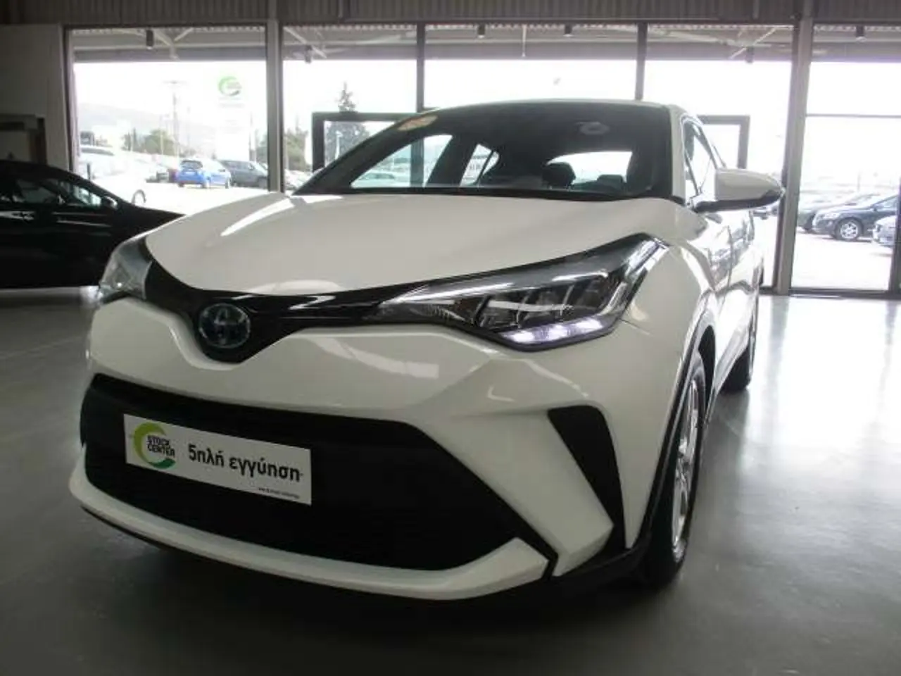 Toyota C-HR - View 3