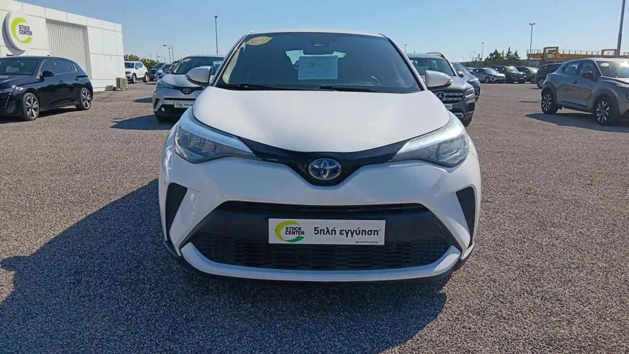 Toyota C-HR - View 2
