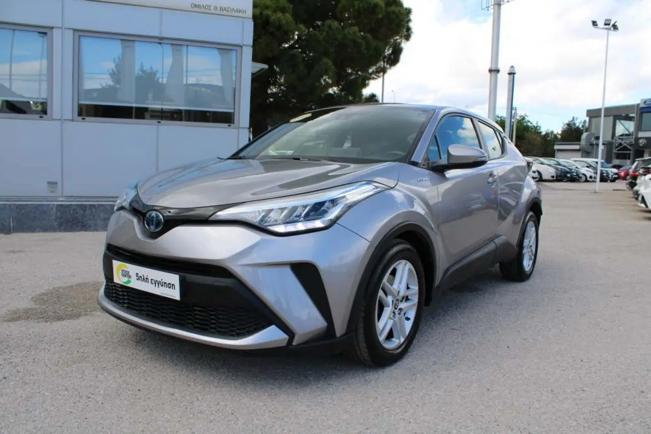 Toyota C-HR - View 3