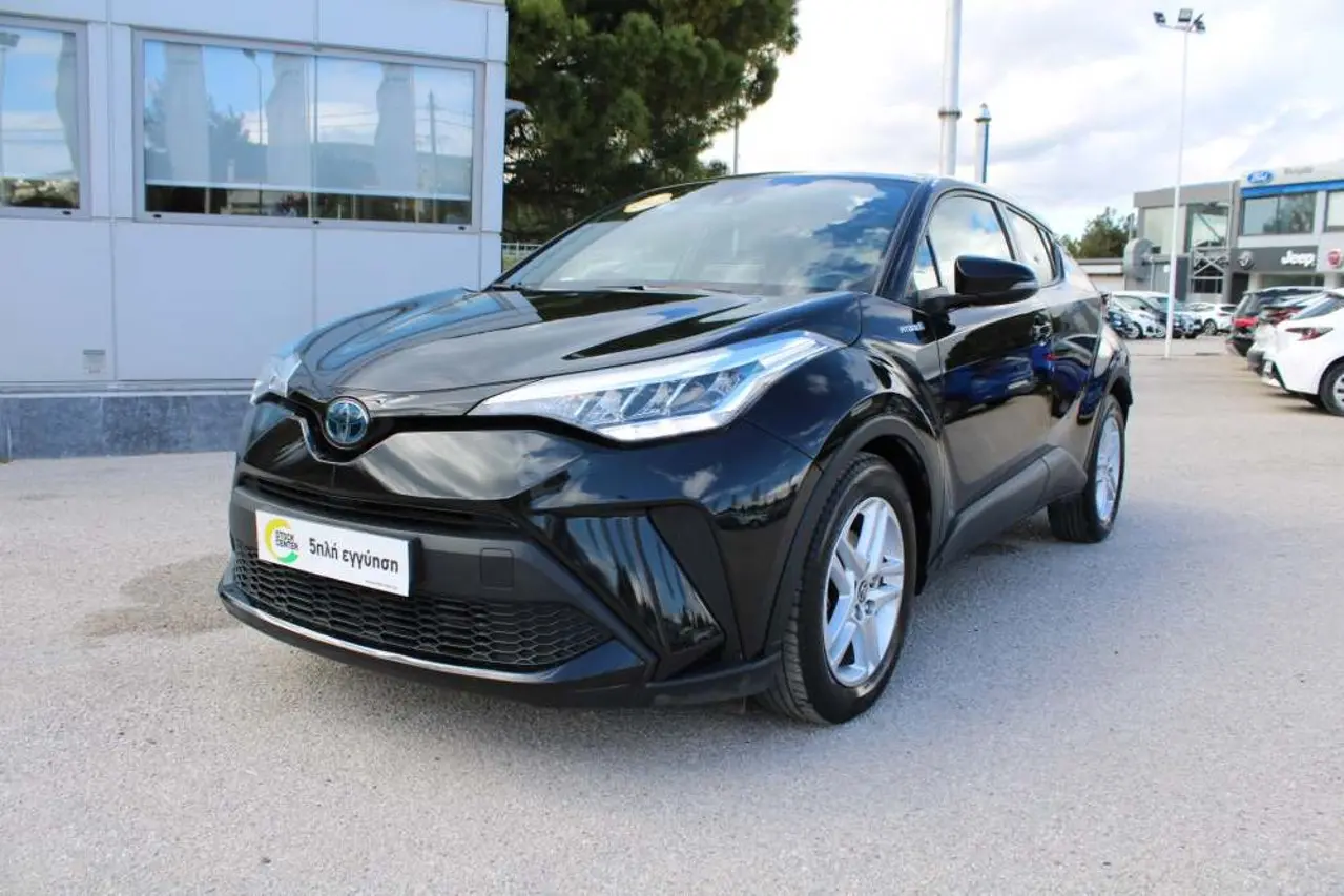 Toyota C-HR - View 3