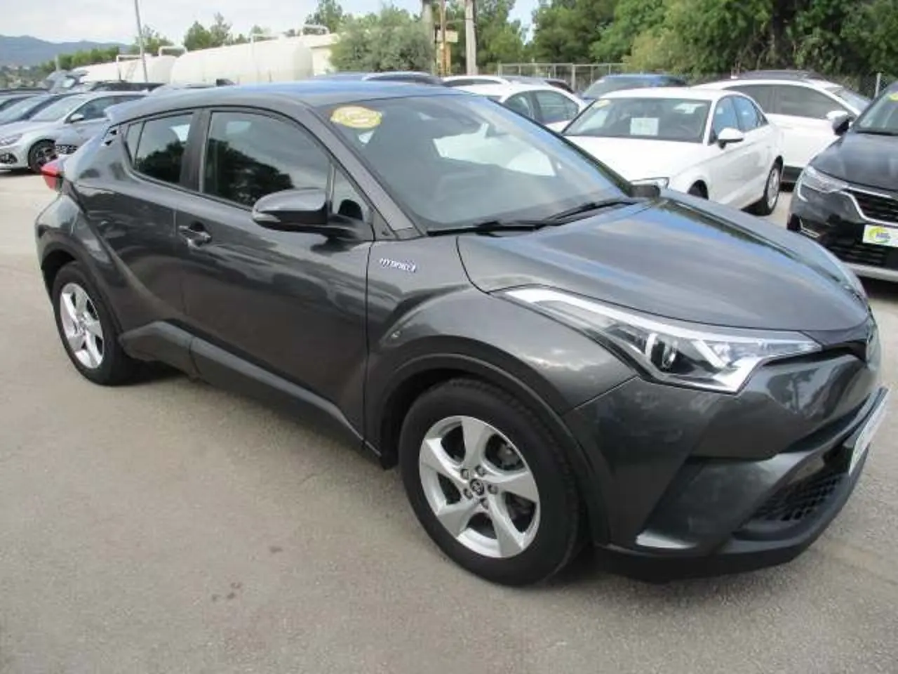 Toyota C-HR - View 1