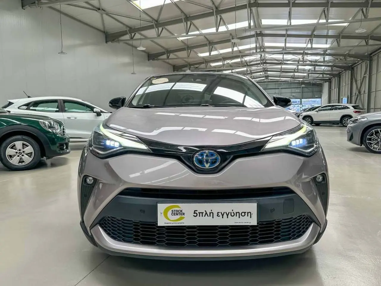 Toyota C-HR - View 3
