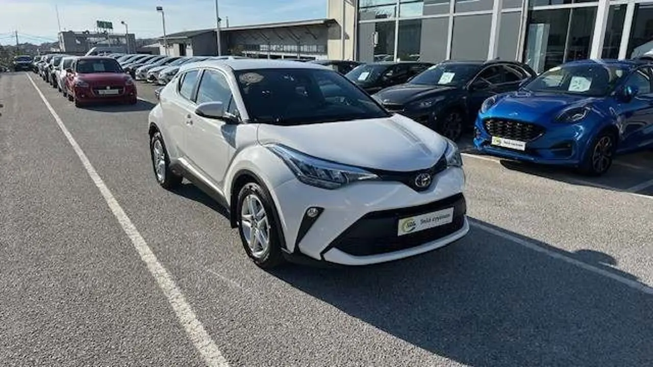 Toyota C-HR - View 1