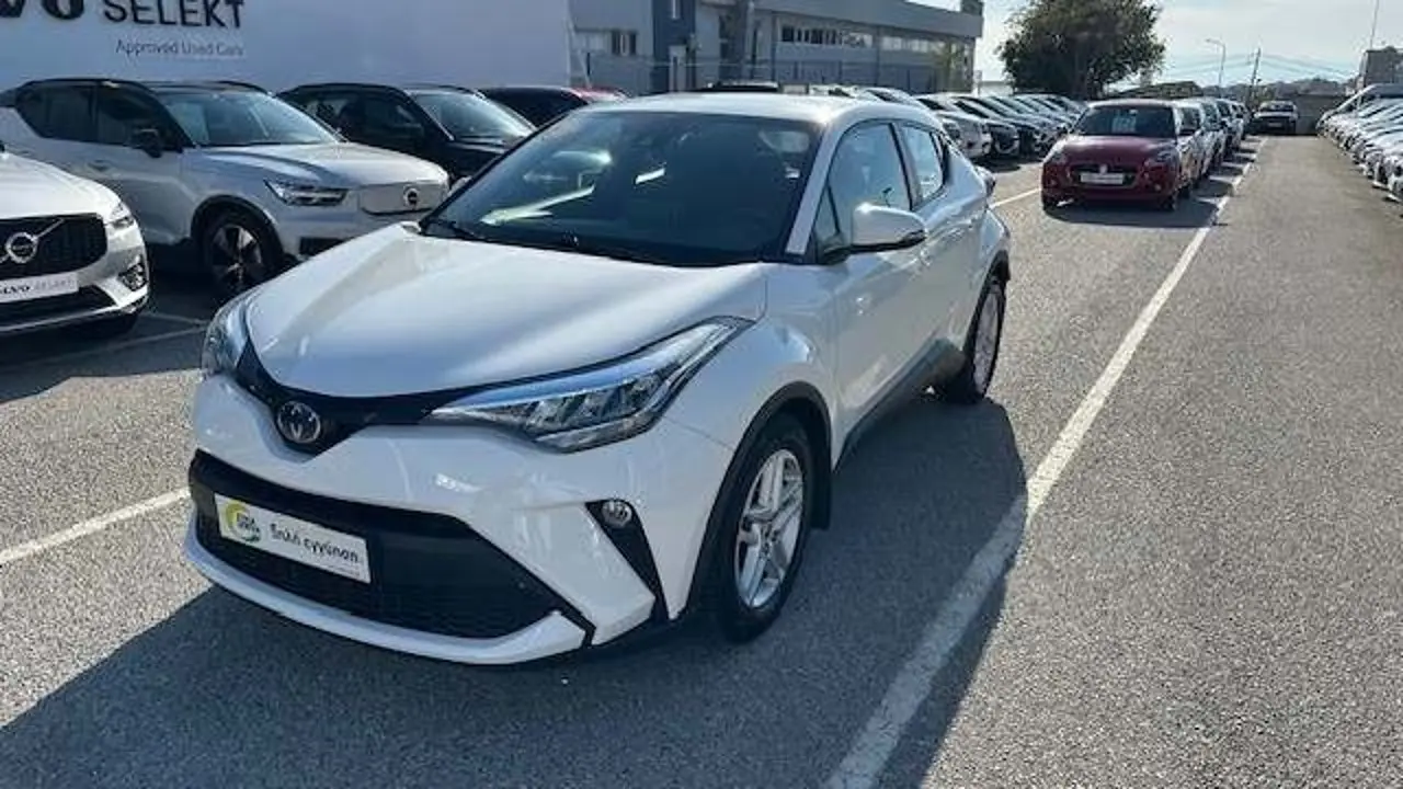 Toyota C-HR - View 3