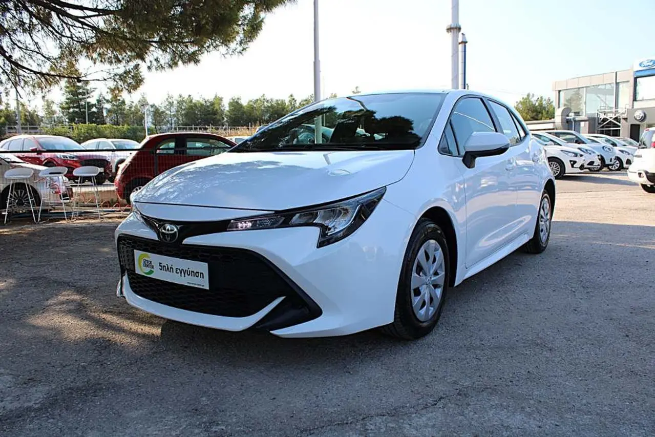 Toyota Corolla - View 3