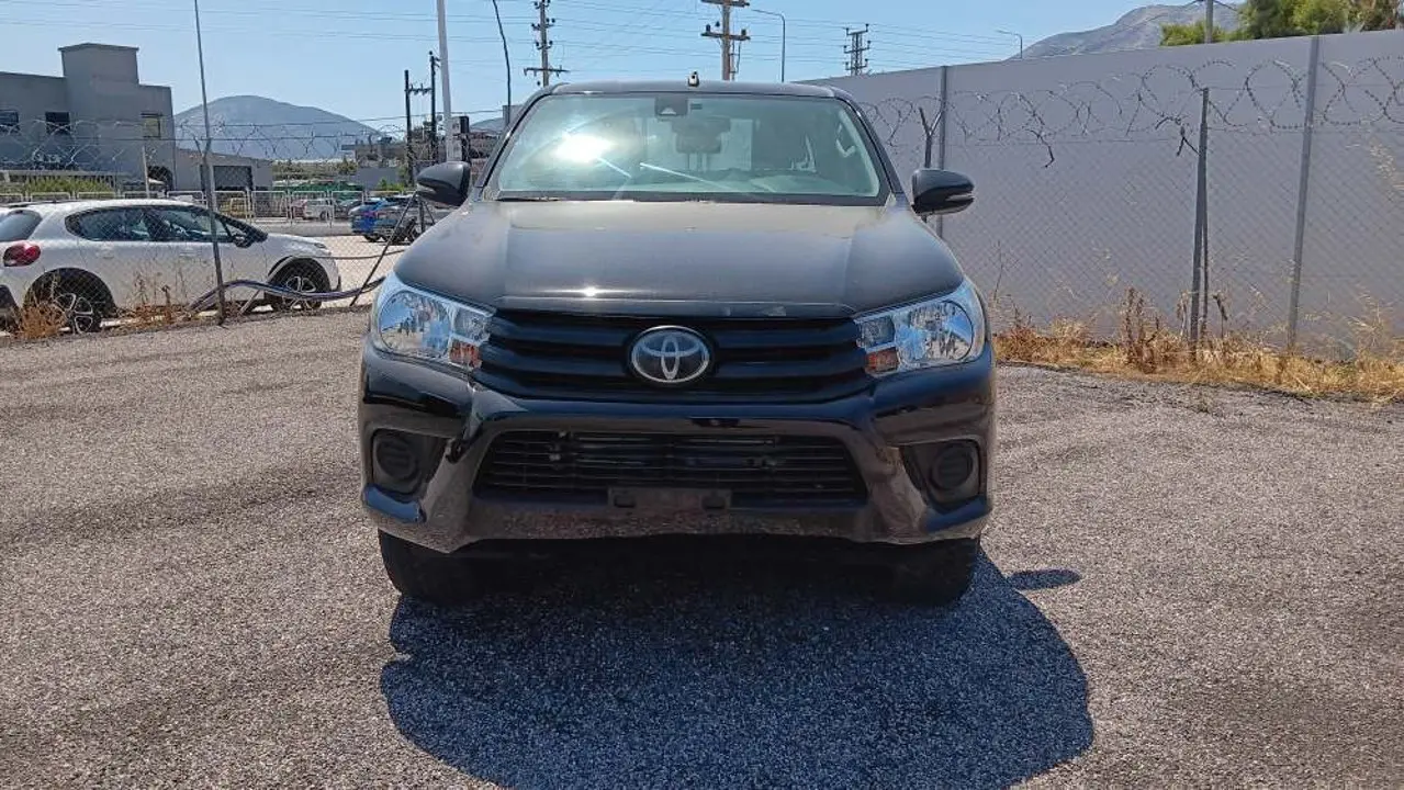 Toyota Hilux - View 3