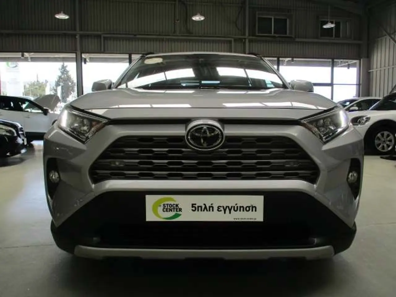 Toyota RAV4 - View 2