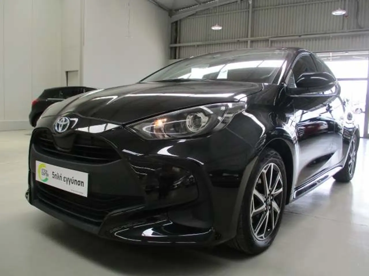 Toyota Yaris - View 3