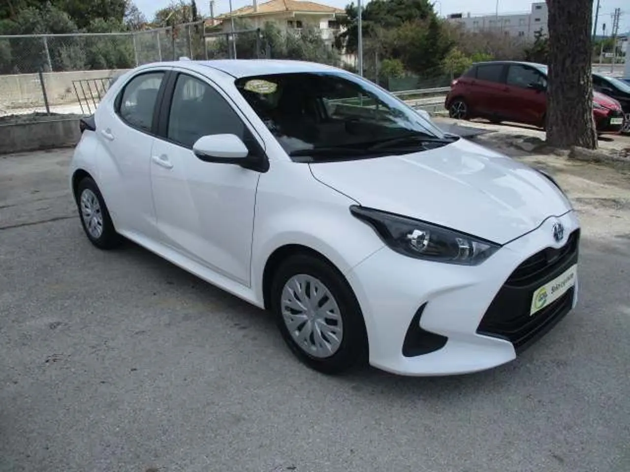 Toyota Yaris - View 1
