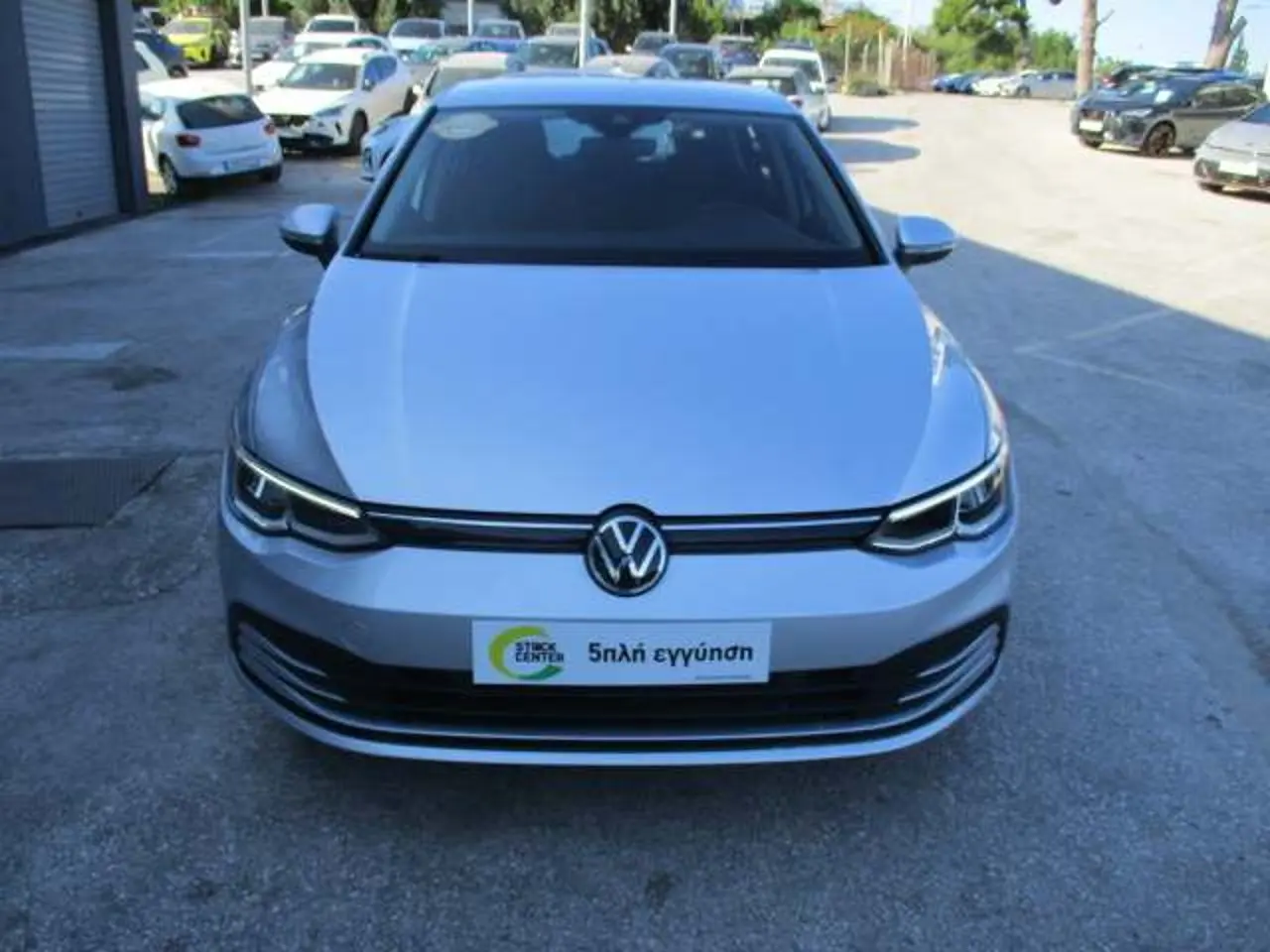 Volkswagen Golf - View 3