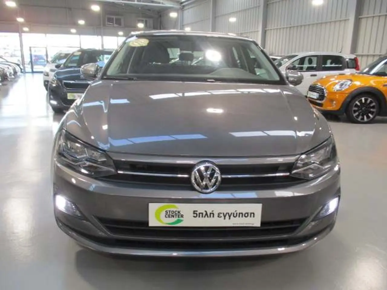 Volkswagen Polo - View 2