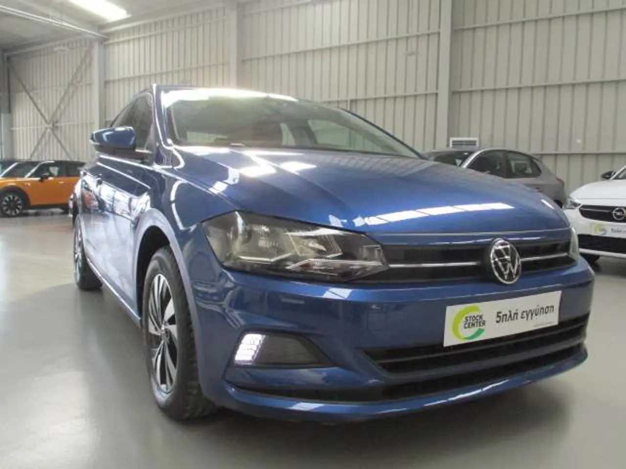 Volkswagen Polo - View 1