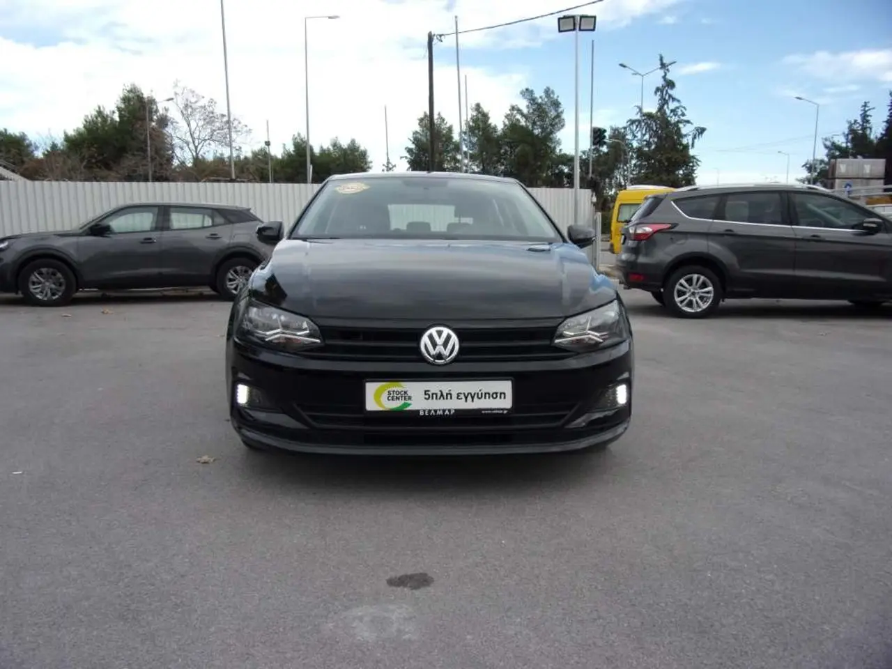 Volkswagen Polo - View 2
