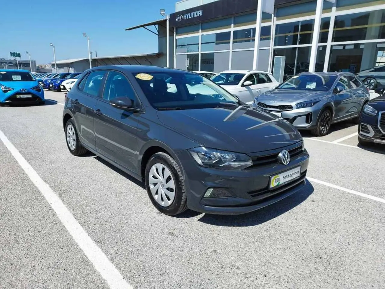Volkswagen Polo - View 1