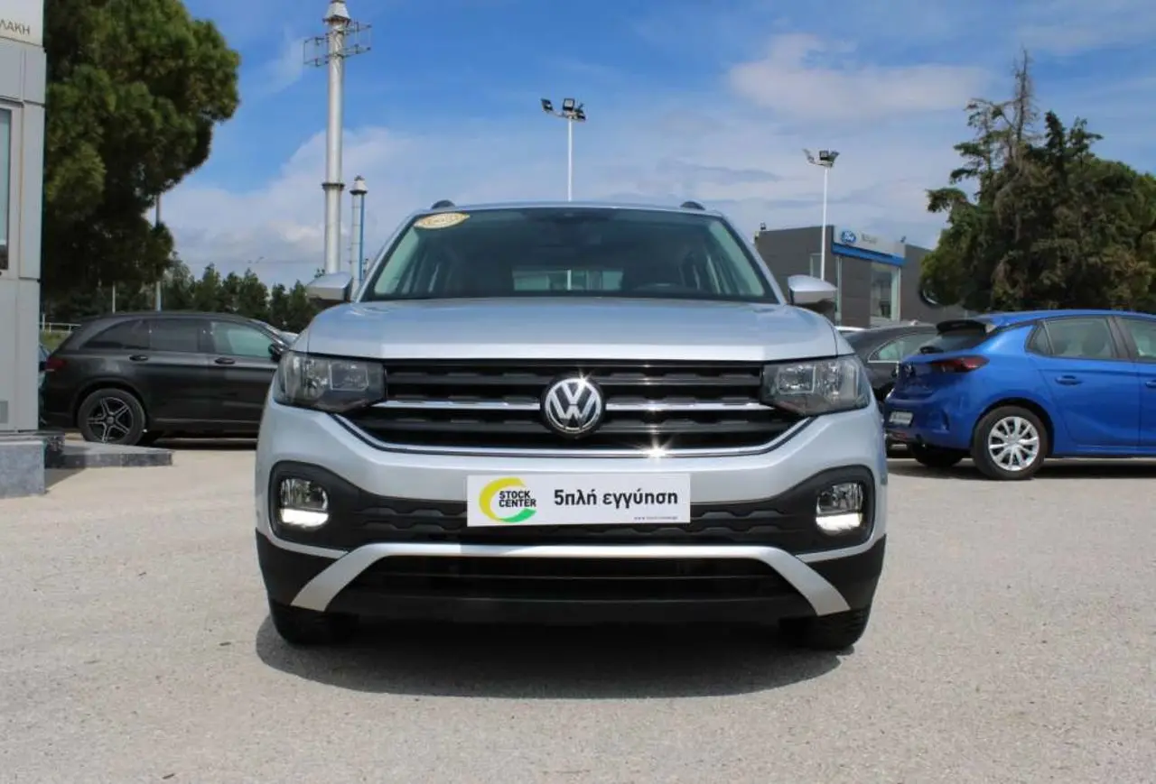 Volkswagen T-Cross - View 2