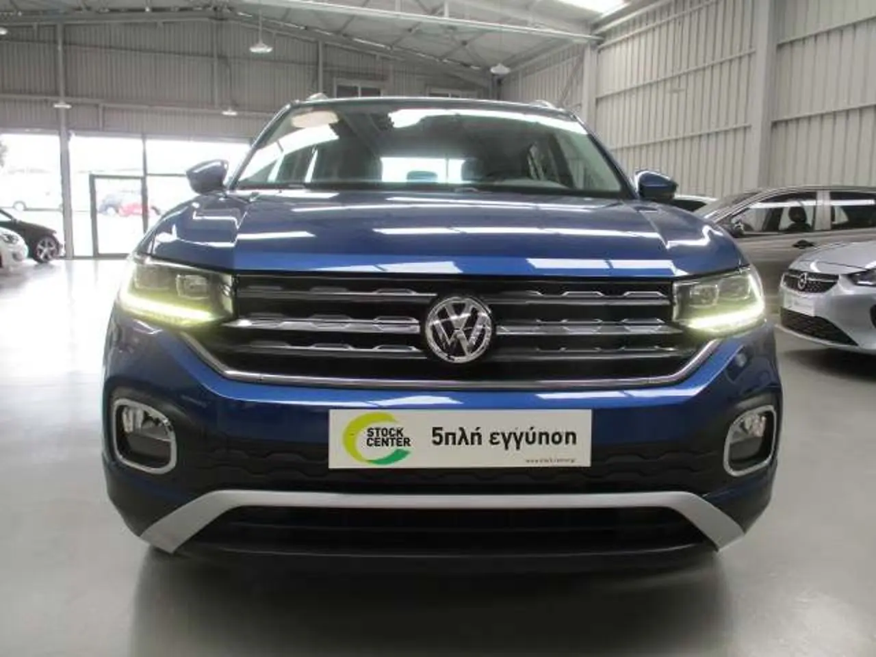 Volkswagen T-Cross - View 2