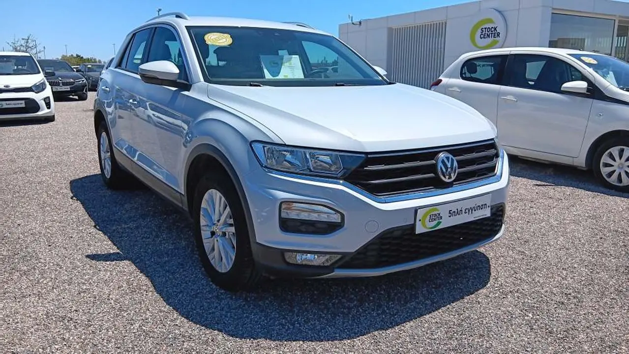 Volkswagen T-Roc - View 2