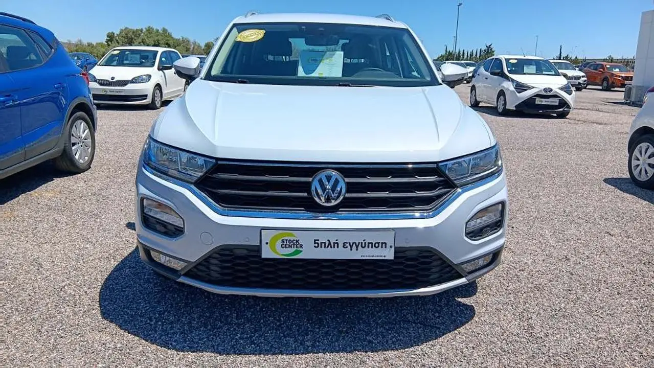 Volkswagen T-Roc - View 3