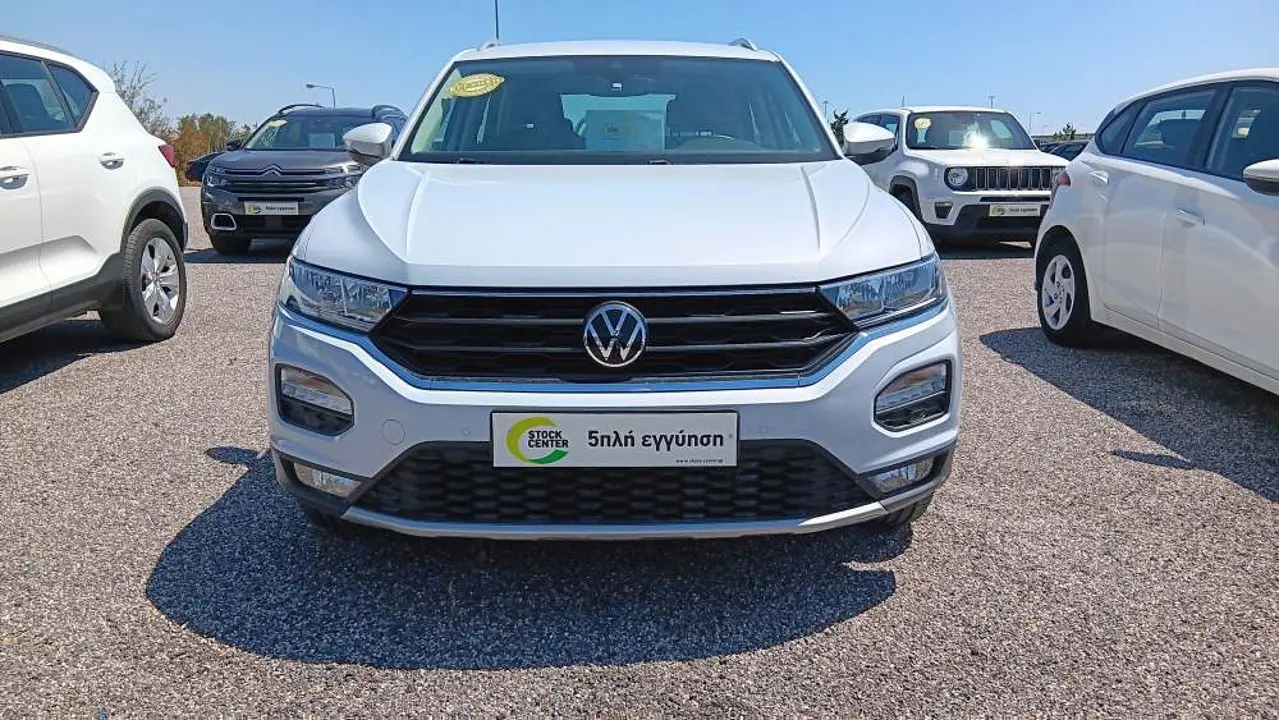 Volkswagen T-Roc - View 3