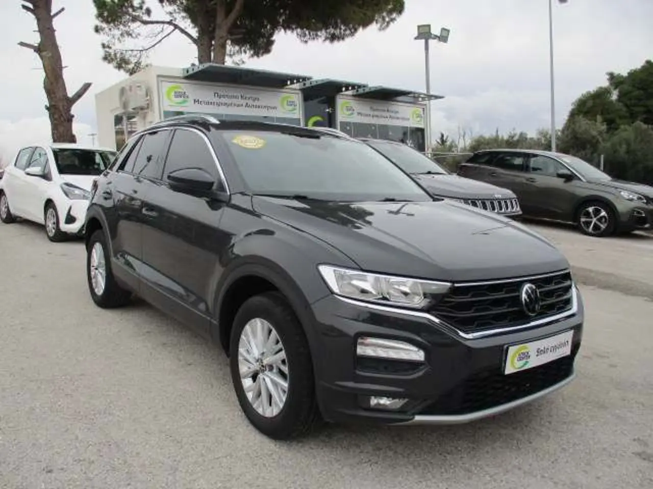 Volkswagen T-Roc - View 1