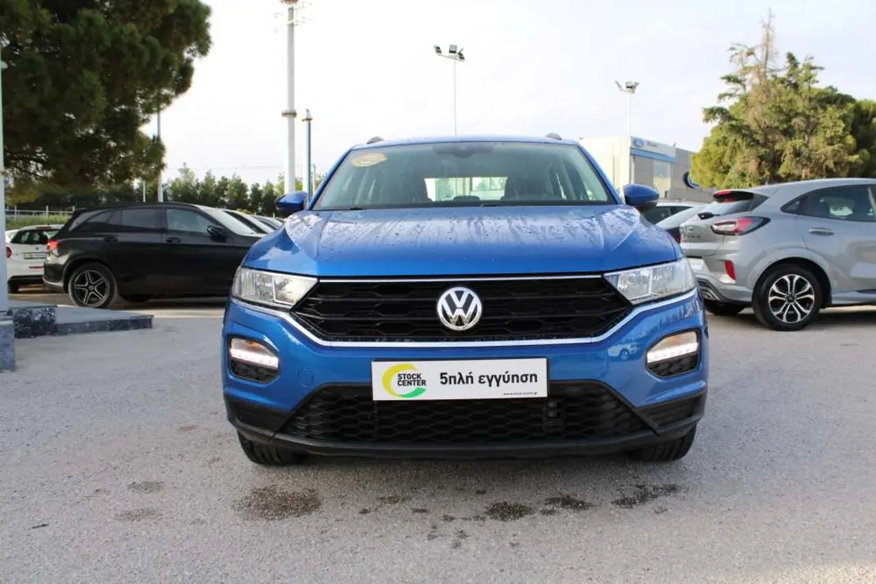 Volkswagen T-Roc - View 2