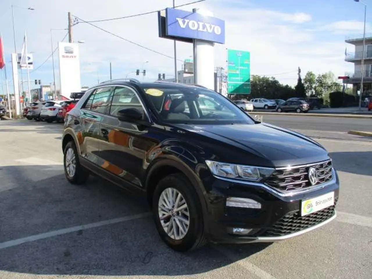 Volkswagen T-Roc - View 1