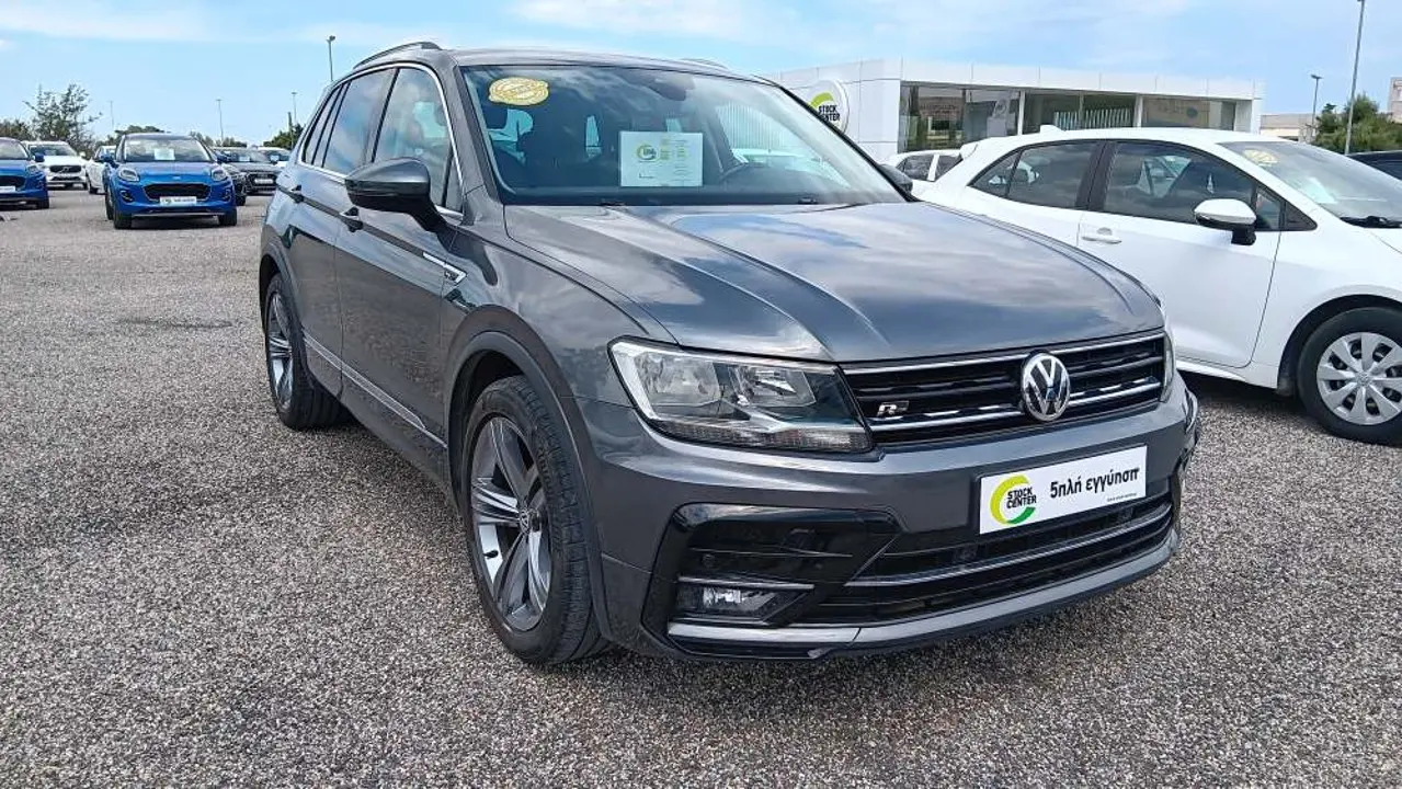 Volkswagen Tiguan - View 1