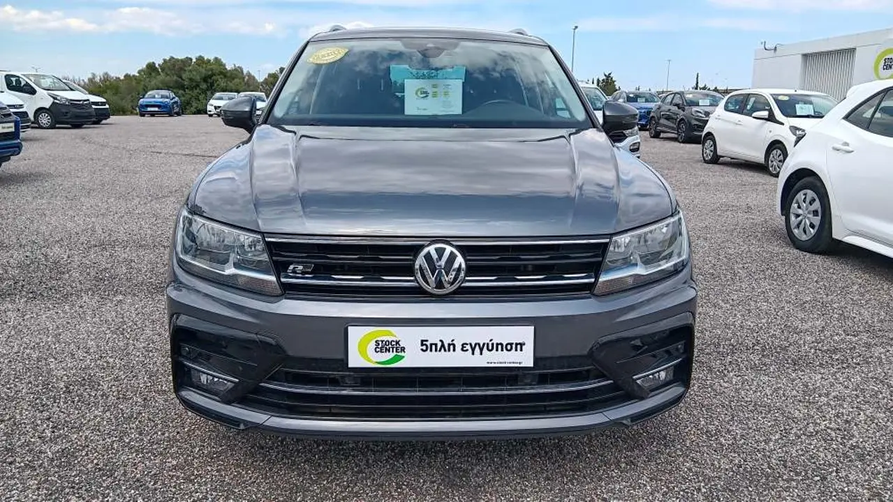 Volkswagen Tiguan - View 2