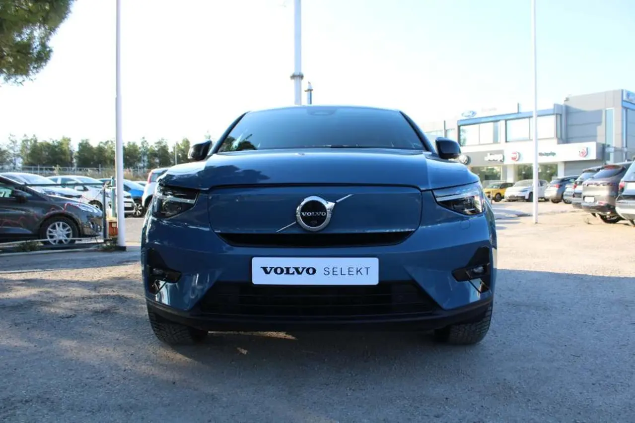 Volvo C40 - View 2