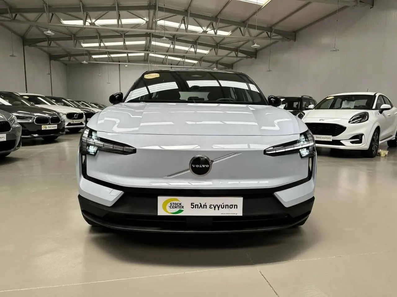 Volvo EX30 - View 2