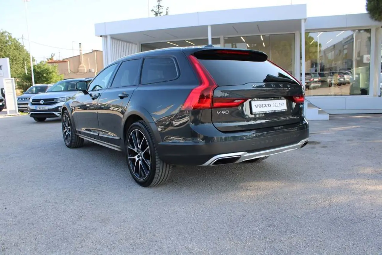 Volvo V90 - View 3