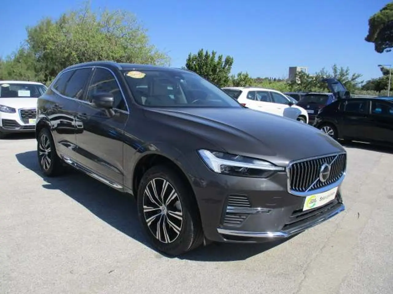 Volvo XC60 - View 1