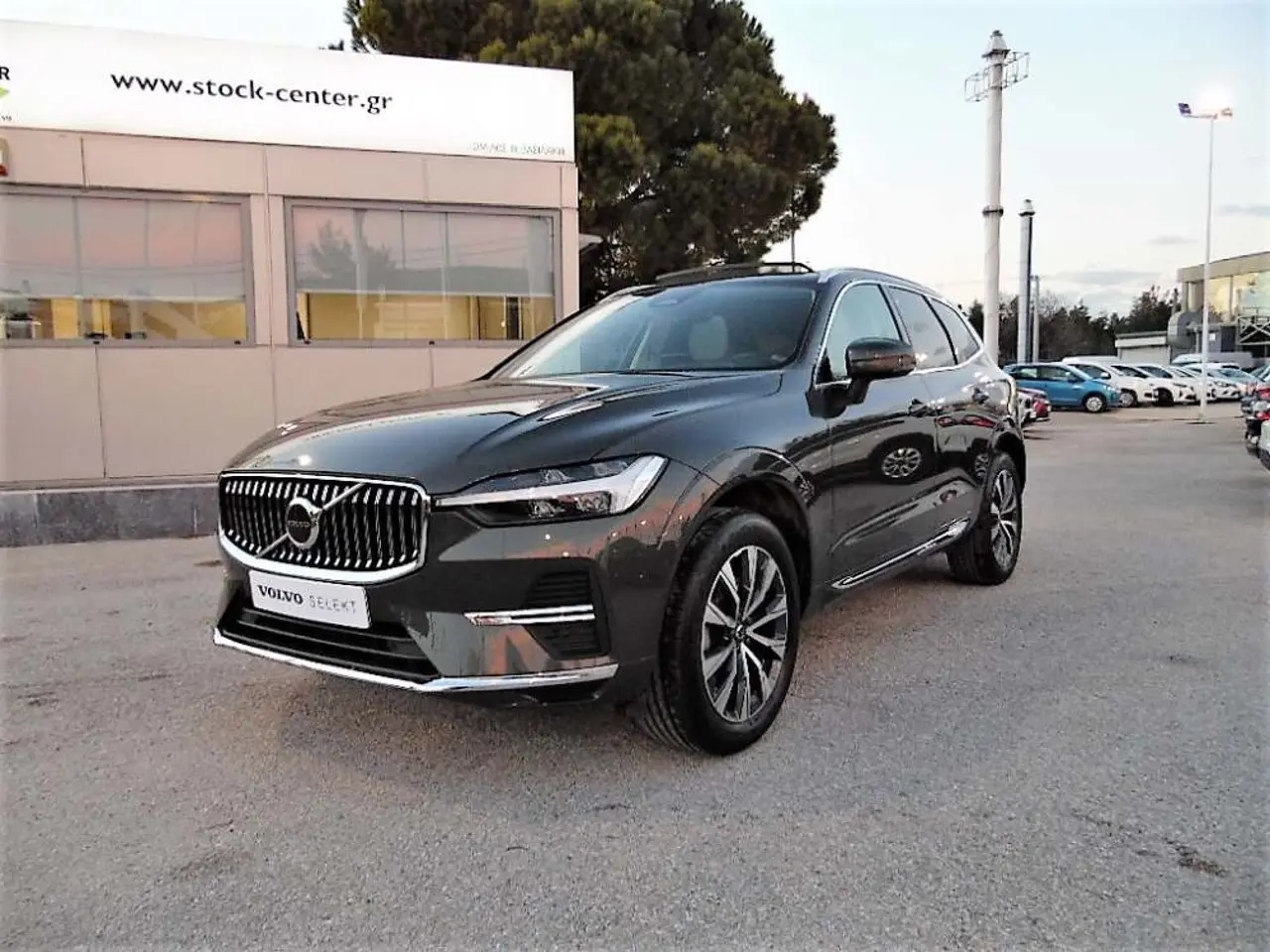 Volvo XC60 - View 3