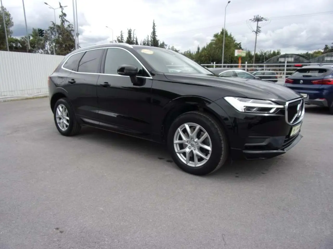 Volvo XC60 - View 1