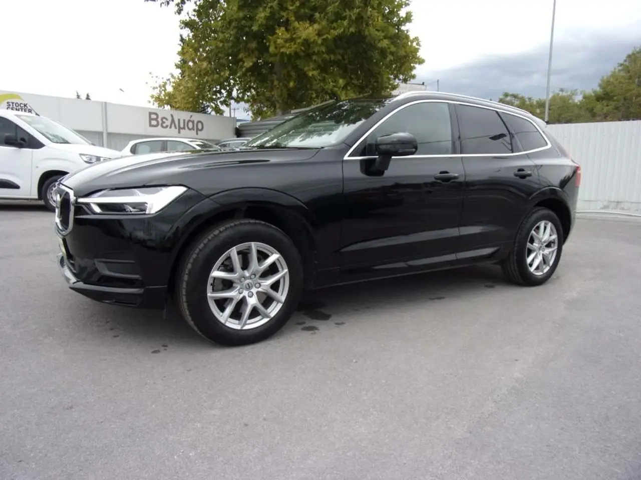 Volvo XC60 - View 3