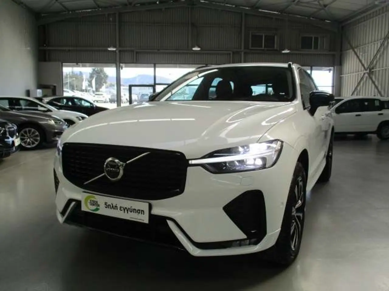 Volvo XC60 - View 3