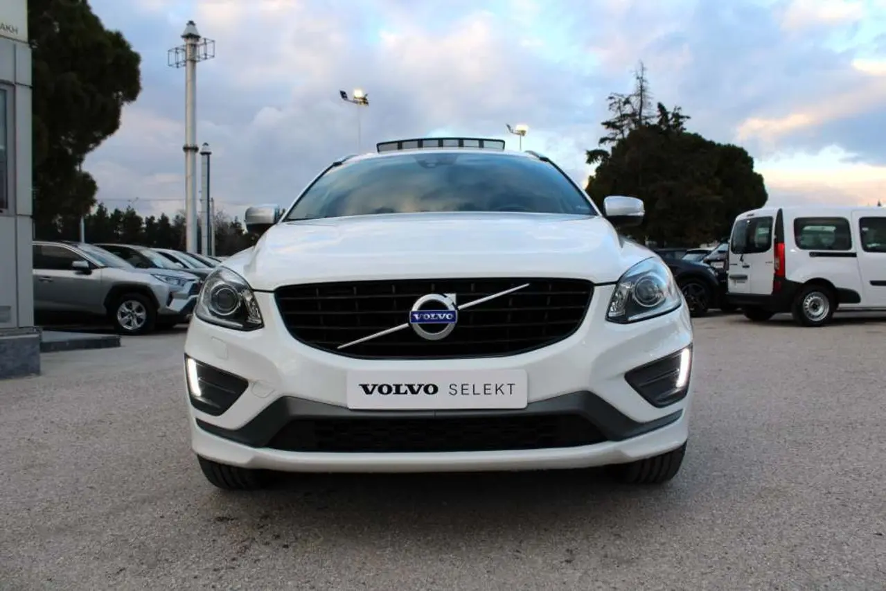 Volvo XC60 - View 2