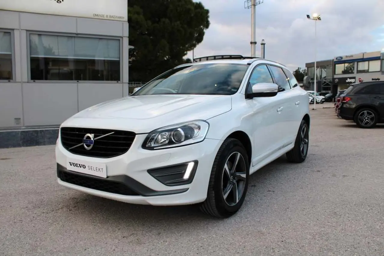 Volvo XC60 - View 3