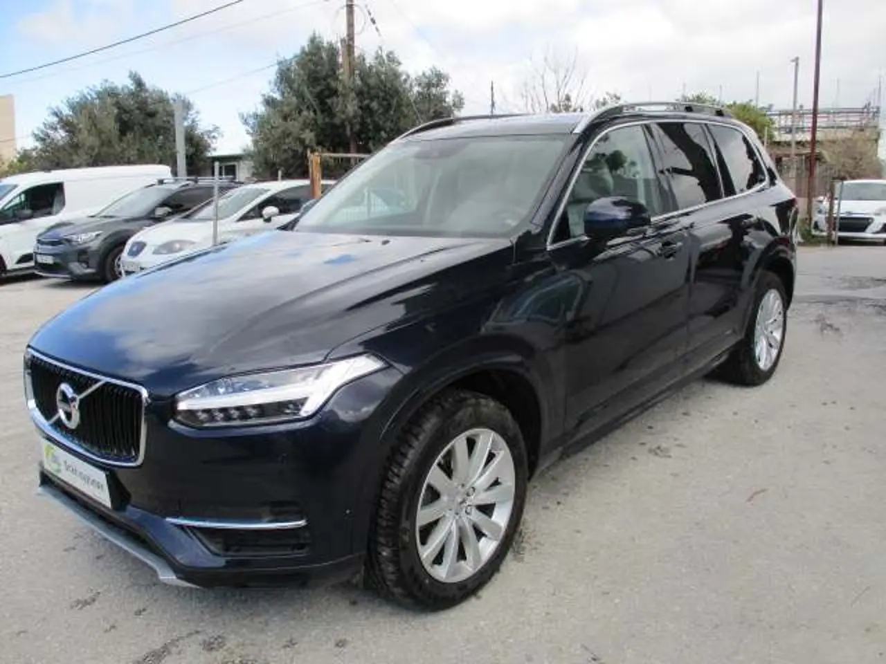 Volvo XC90 - View 3