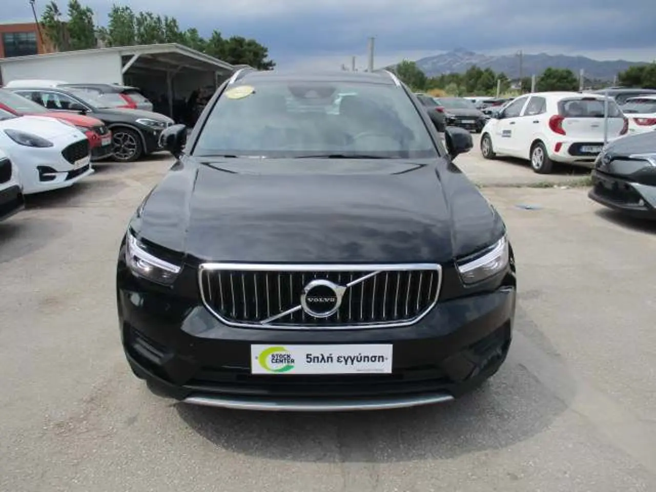 Volvo XC40 - View 2