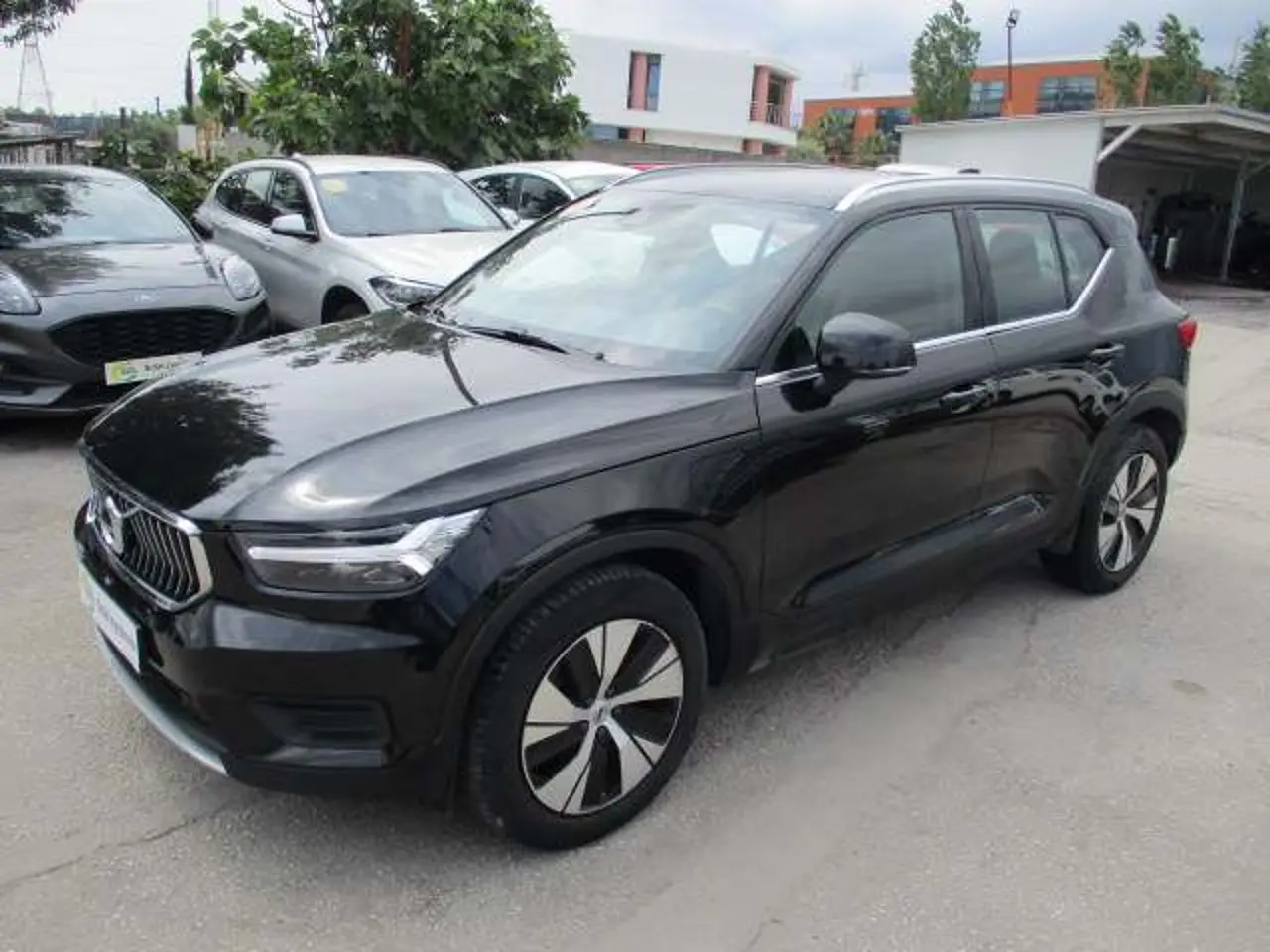 Volvo XC40 - View 3