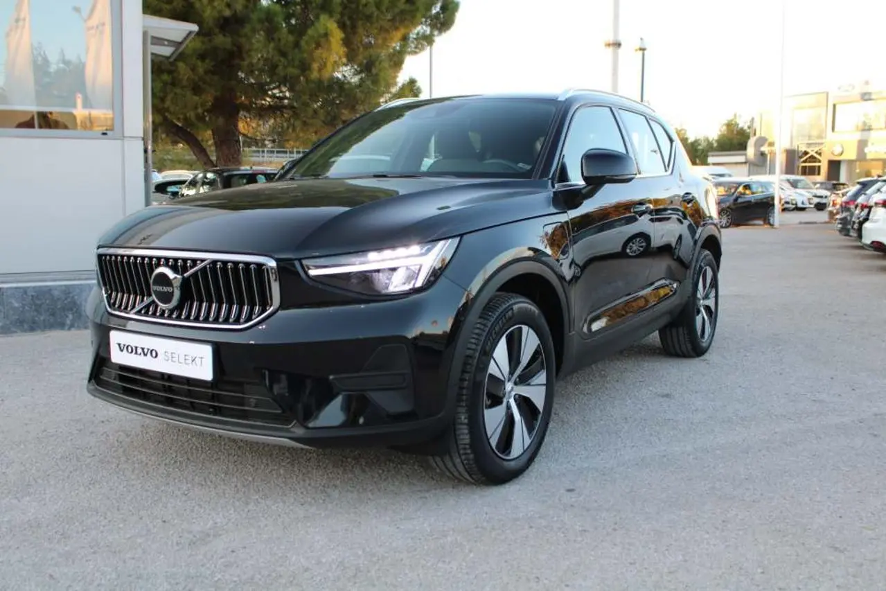 Volvo XC40 - View 3
