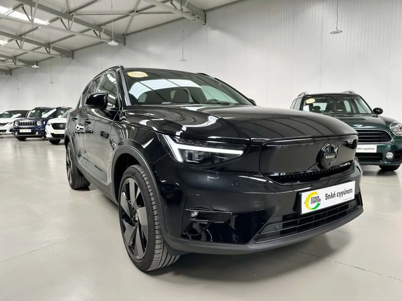 Volvo XC40 - View 1